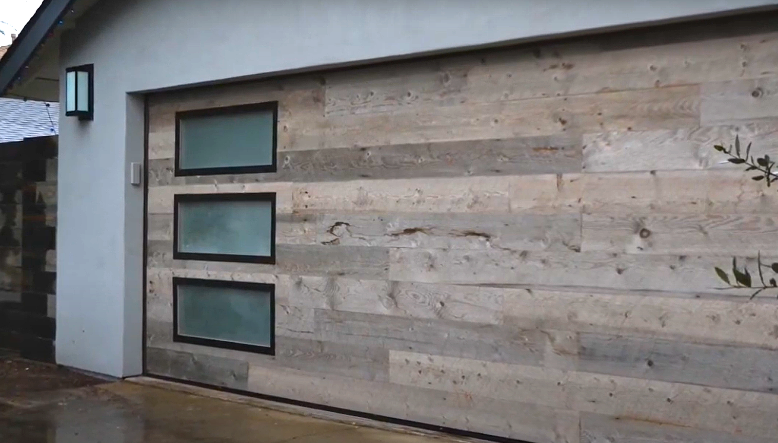 Garage Door Repair: When to Call a Pro